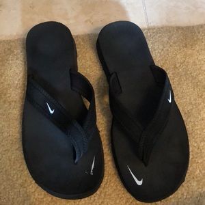 Nike flip flops
